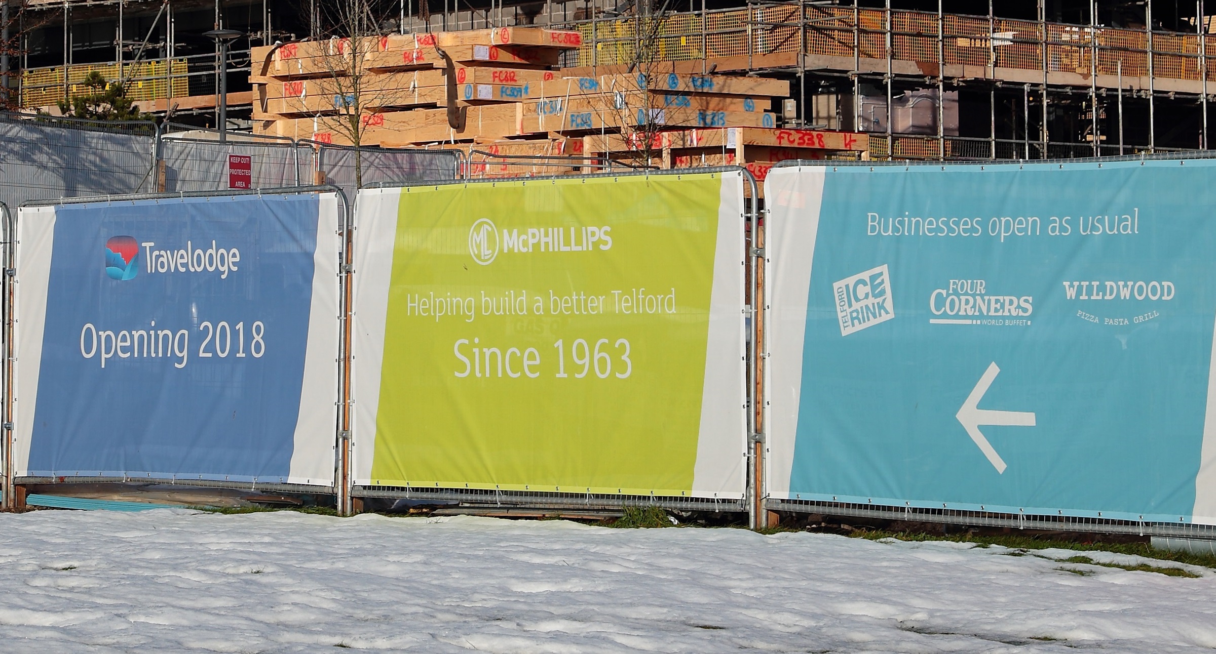 construction site heras fence scrim