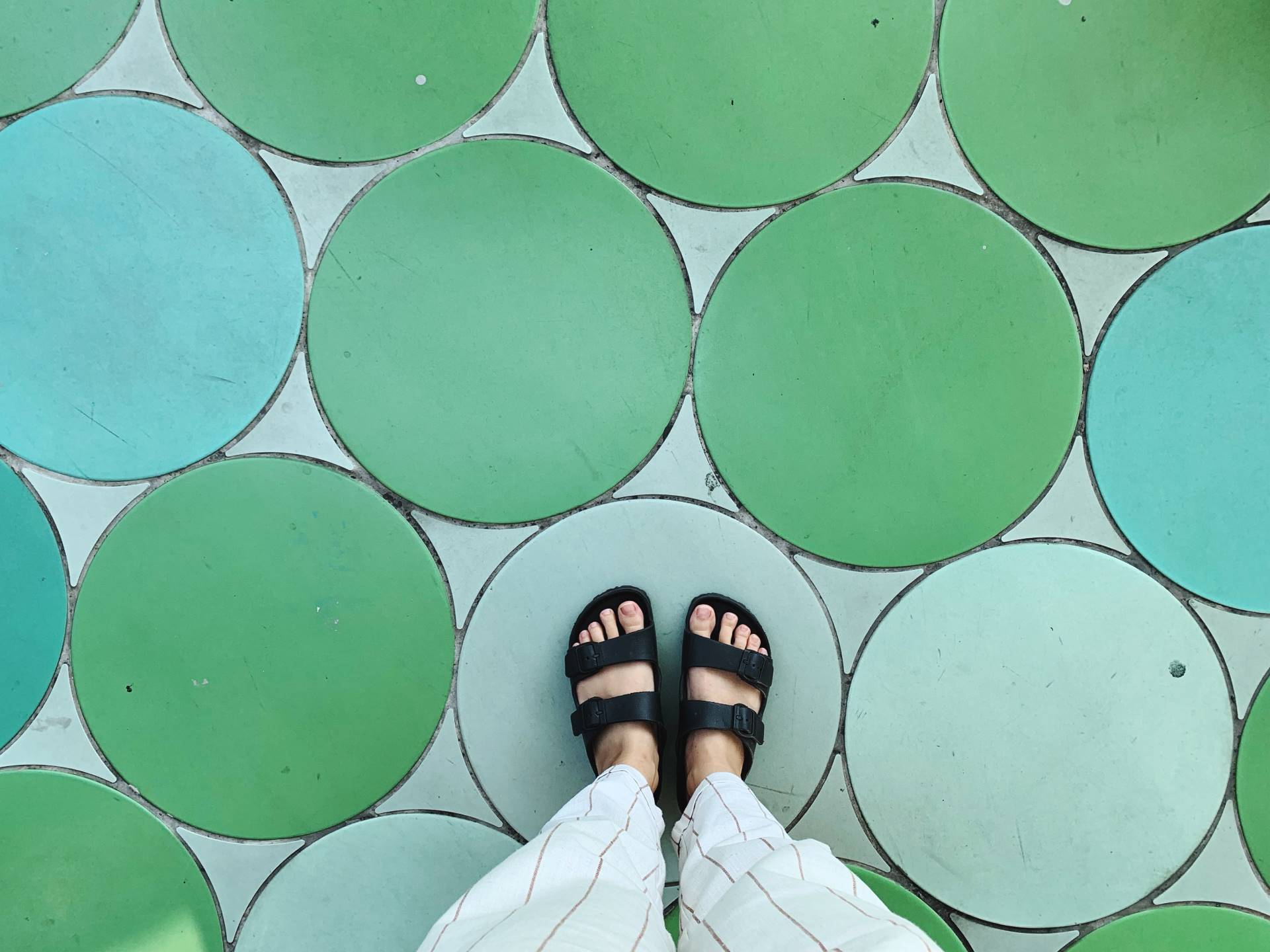 custom refurbishments, floor graphics can add a sense of uniqueness and aesthetic appeal to a new office space