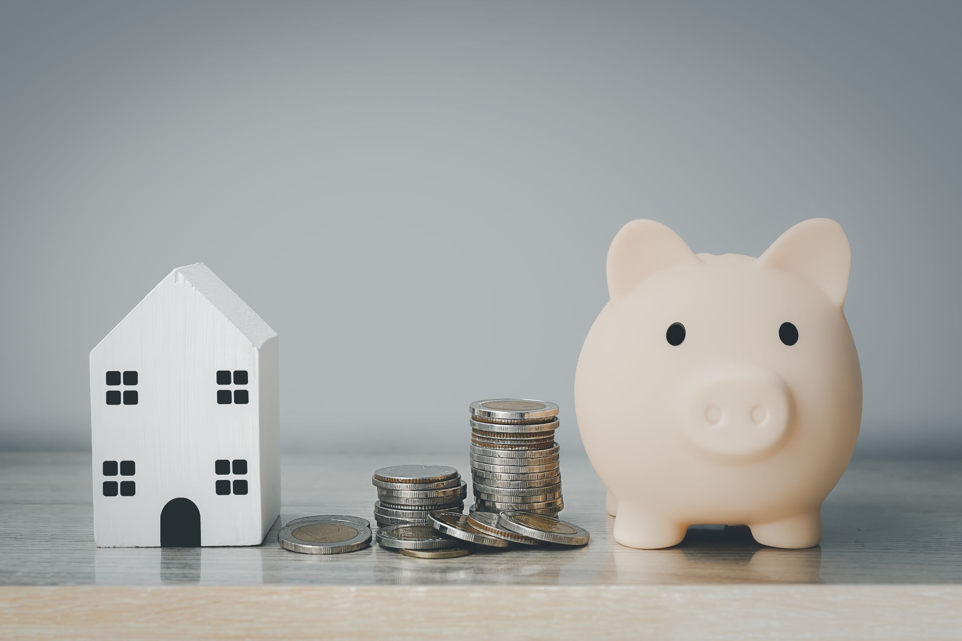 pop up roller banners. Compared to other promotional tools, our roller banners are far more cost-effective in nature.