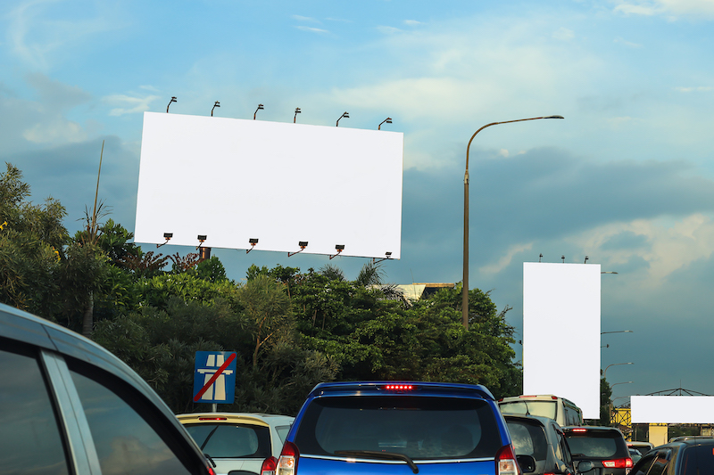 5 Outdoor Advertising Advantages for Brands