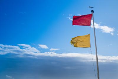 Which Types of Flagpoles are Best for Windy Locations?