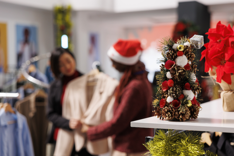 5 Post-Holiday Retail Marketing Tips for Maintaining Momentum