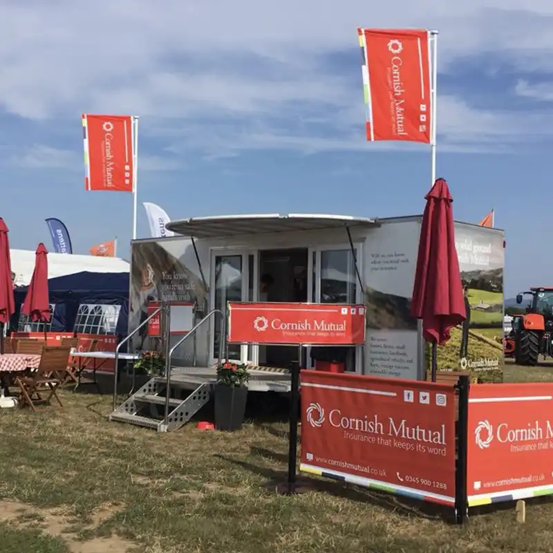 Black Café Barrier & Banner Set