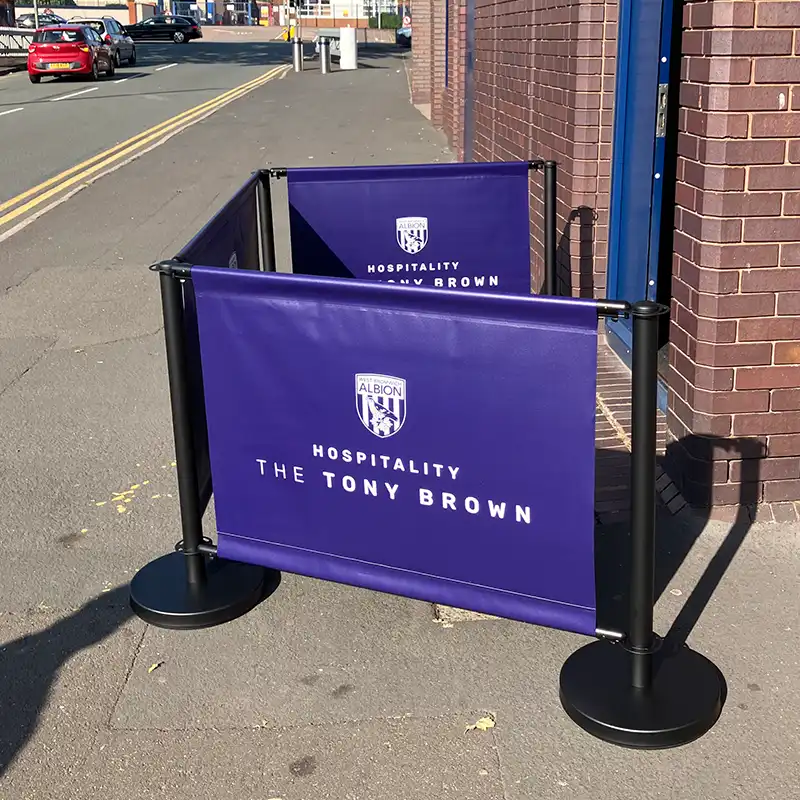 Black Café Barrier & Banner Set