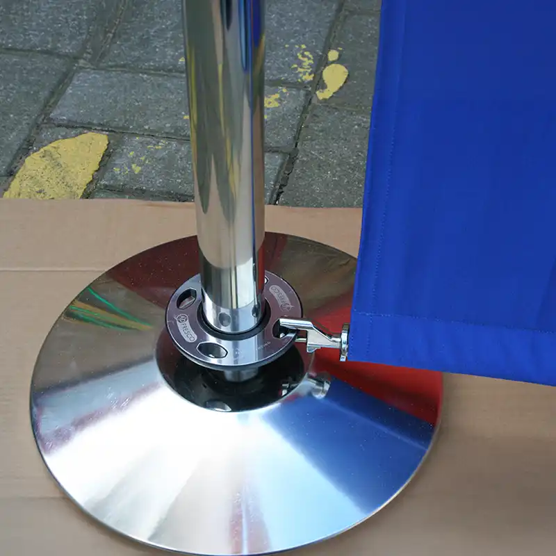 Chrome Café Barrier & Banner Set