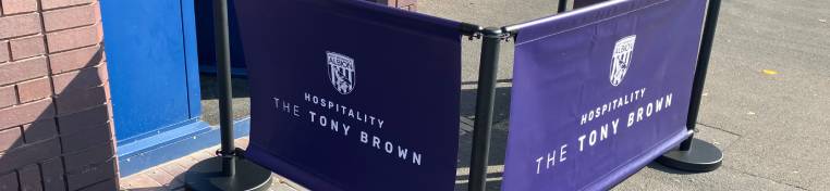 Black Cafe Barrier & Banner Set