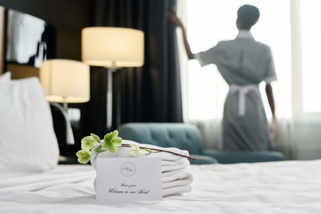 Hotel Guest Experience, hotel housekeeping service with personalised letter.