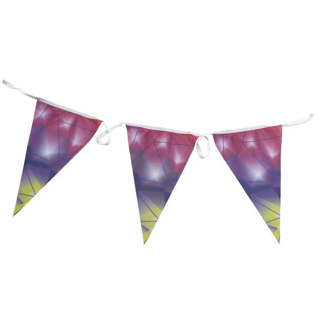 Knitted polyester bunting lengths
