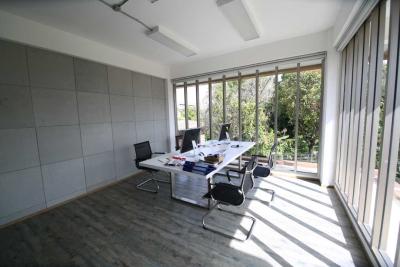 4 Custom Office Refurbishments That Help Boost Business