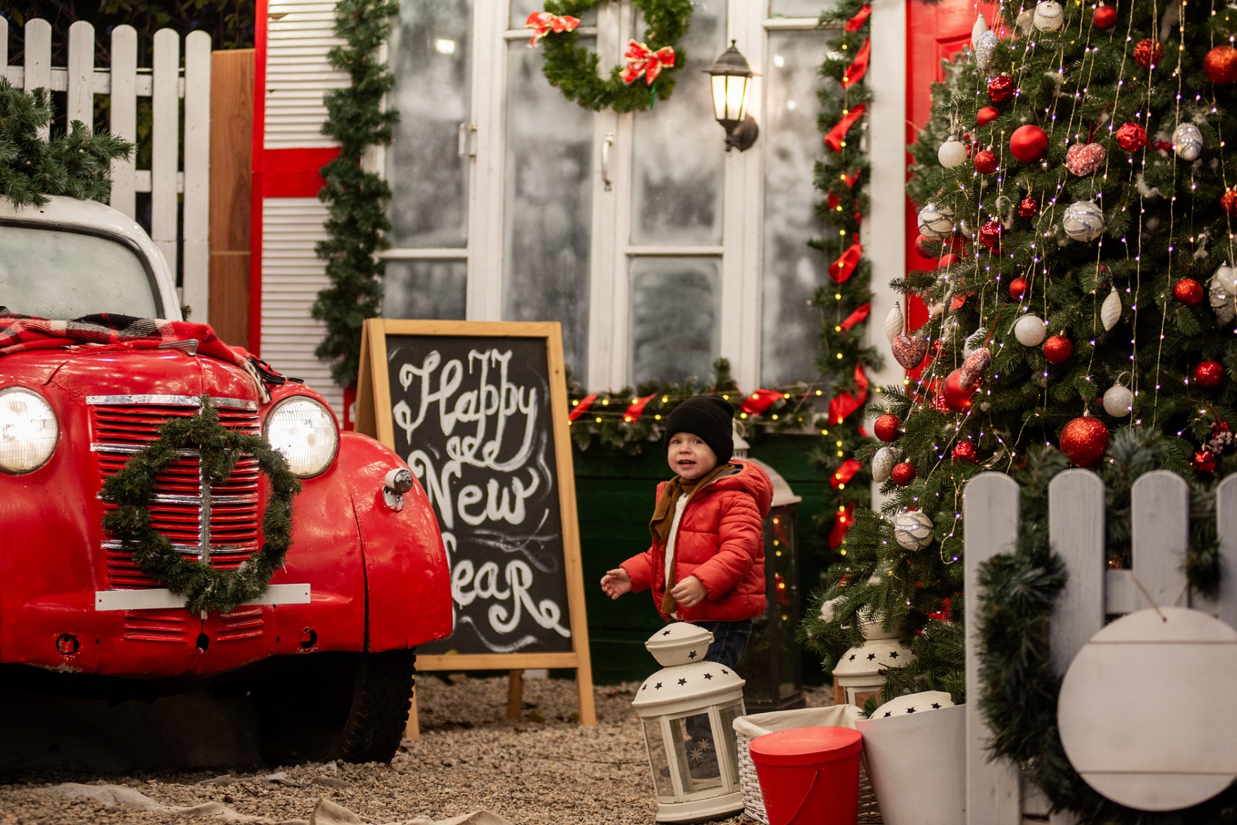 New Year marketing | Toddler at storefront display