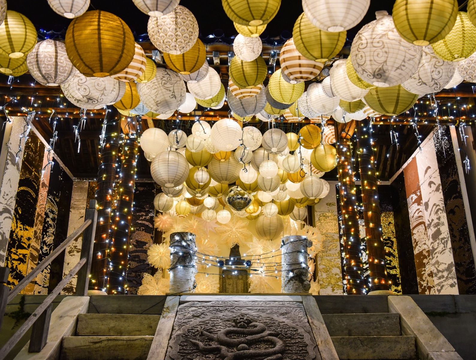 A new year holiday-themed entryway